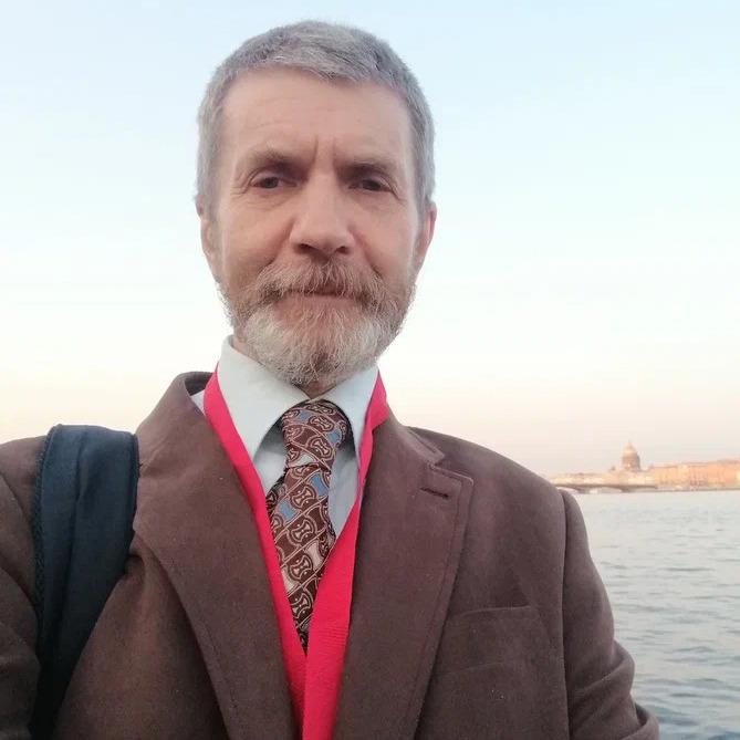 Андрей Антонов